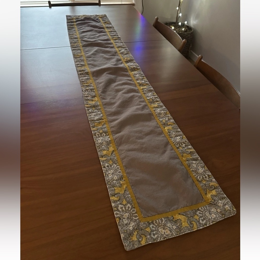 Threshold Brown Yellow Cream Table Runner
